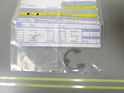 *NEW OEM* 0810 Volvo Penta E-Clip 3857521