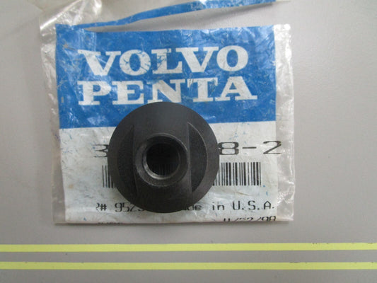 *NEW OEM* 0810 Volvo Penta Cover 3852958