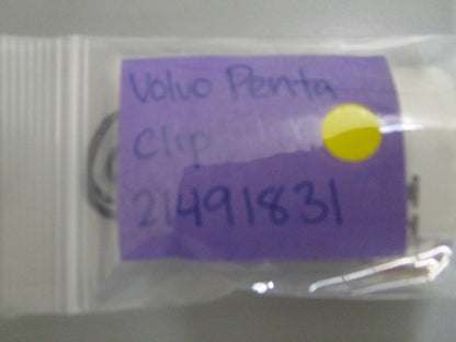 *NEW OEM* 0810 Volvo Penta Clip 21491831