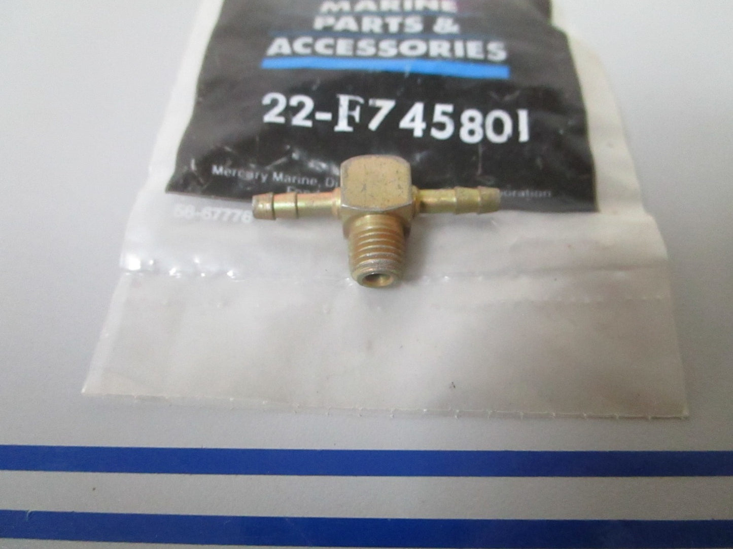 NEW OEM 22-F745801 Mercury Force Fitting 0810