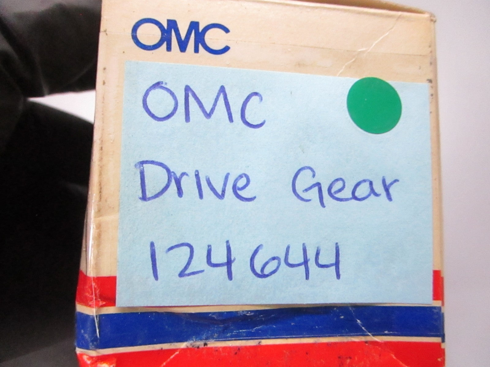 NEW OEM 124644 0124644 OMC Johnson Evinrude Drive Gear 0810