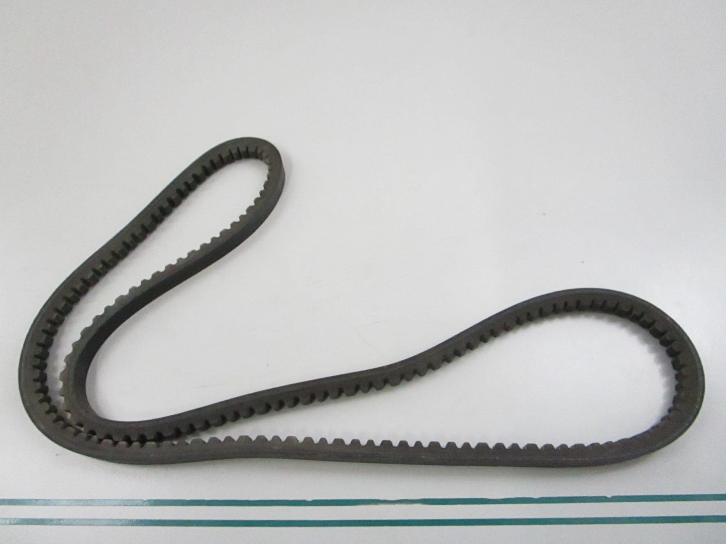Gates 9470 Automotive XL V-Belt Notched 47in NEW 0810