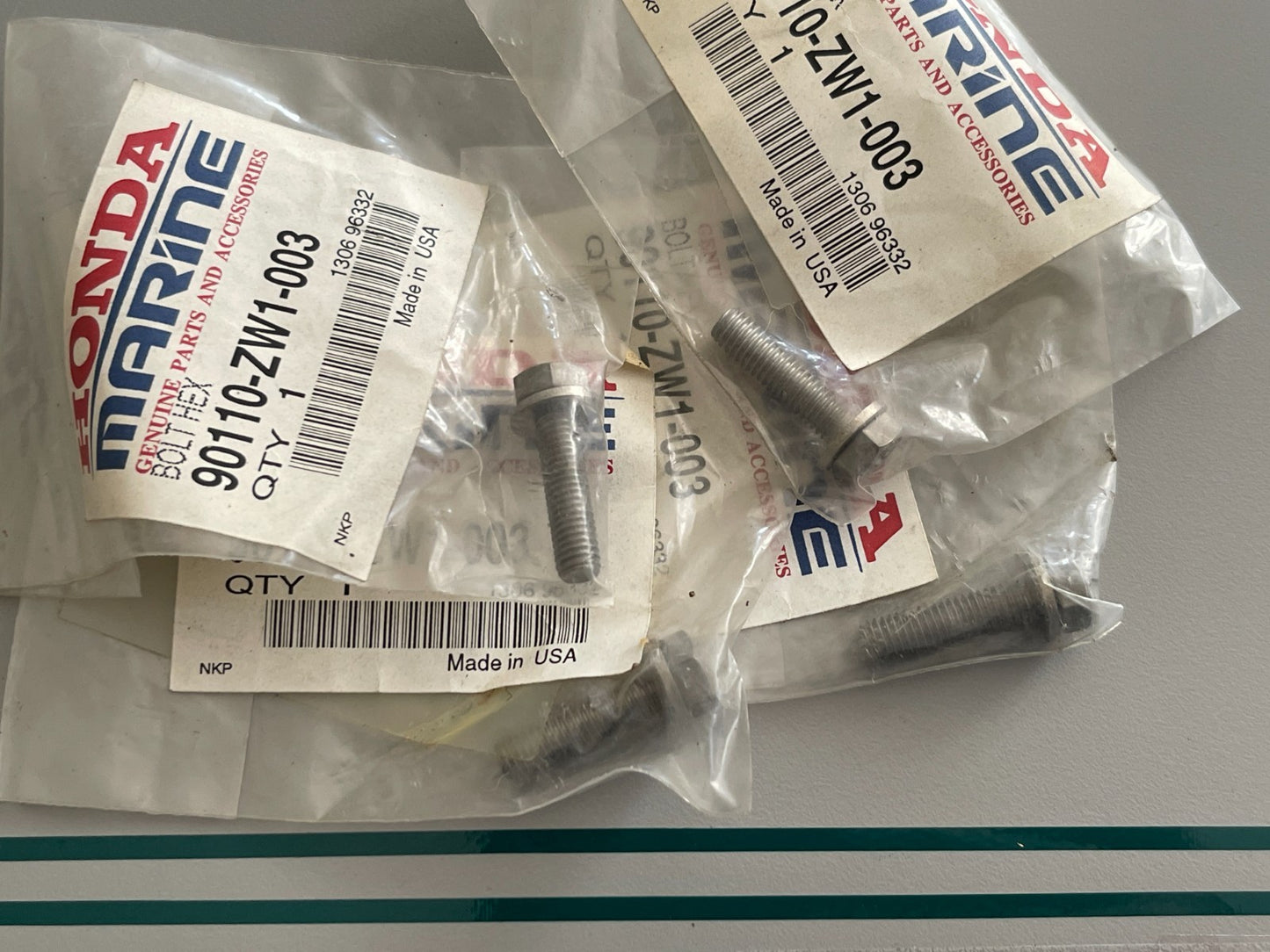 NEW OEM (LOT OF 4) 90110-ZW1-003 Honda Hex Bolt 0810