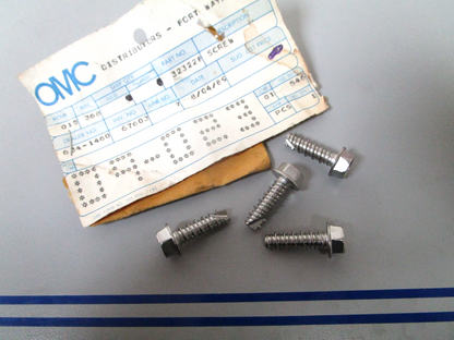 NEW OEM (LOT OF 4) 323228 0323228 OMC Johnson Evinrude Screw 0810