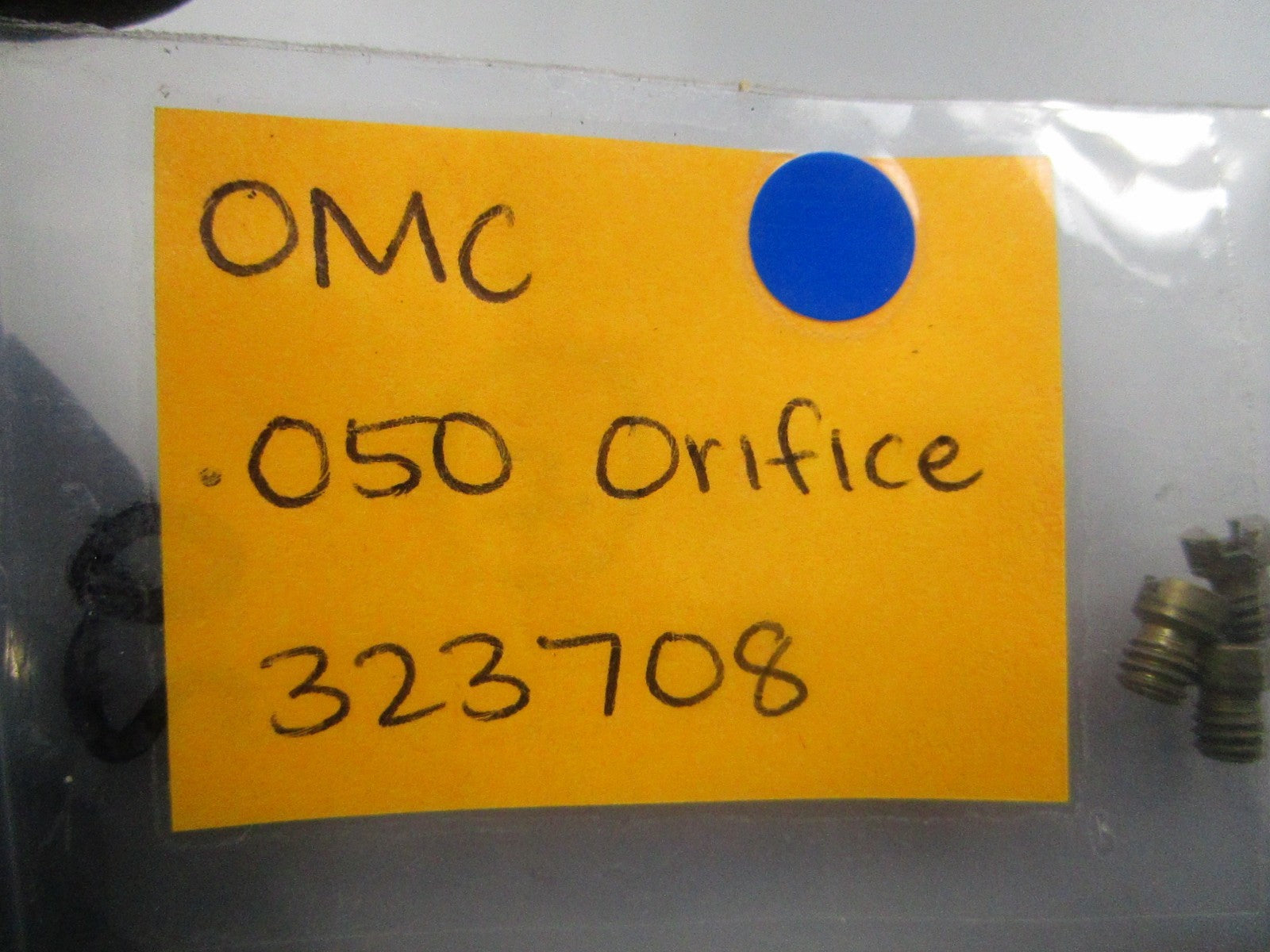 NEW OEM 323708 0323708 OMC Johnson Evinrude .050 Orifice 0810