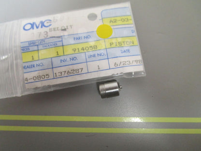 *NEW OEM* 0810 OMC Johnson Evinrude Piston 914058 0914058