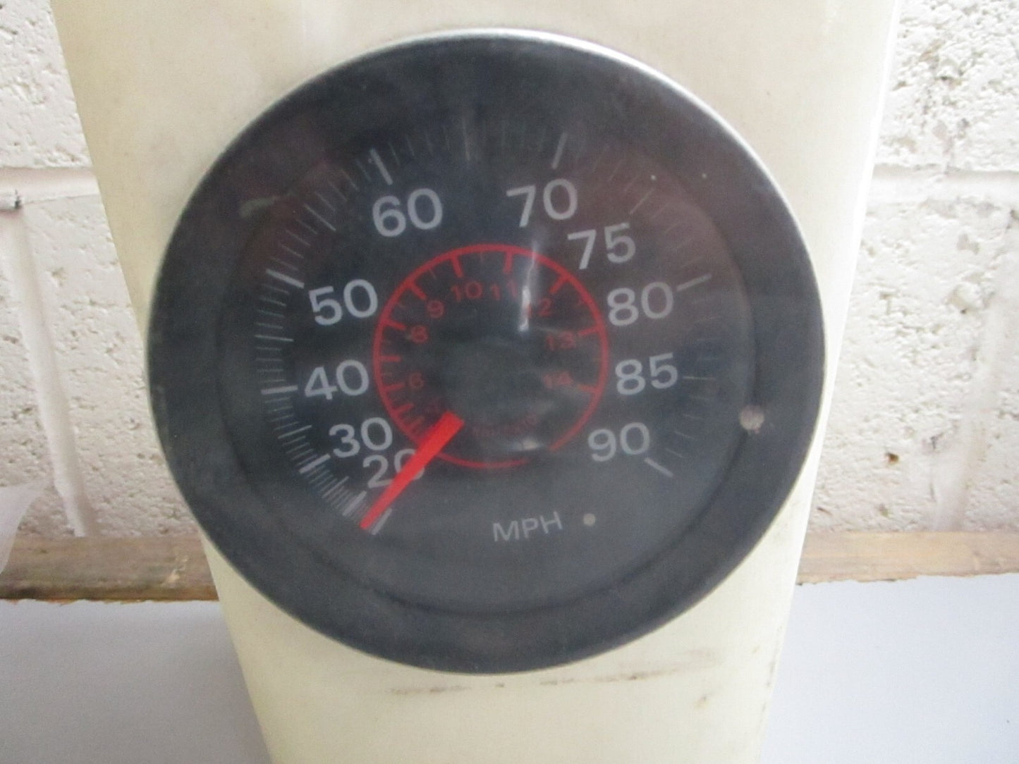 *NEW OEM* 0820 OMC Tech Series 0-90MPH Speedometer 174820 0174820