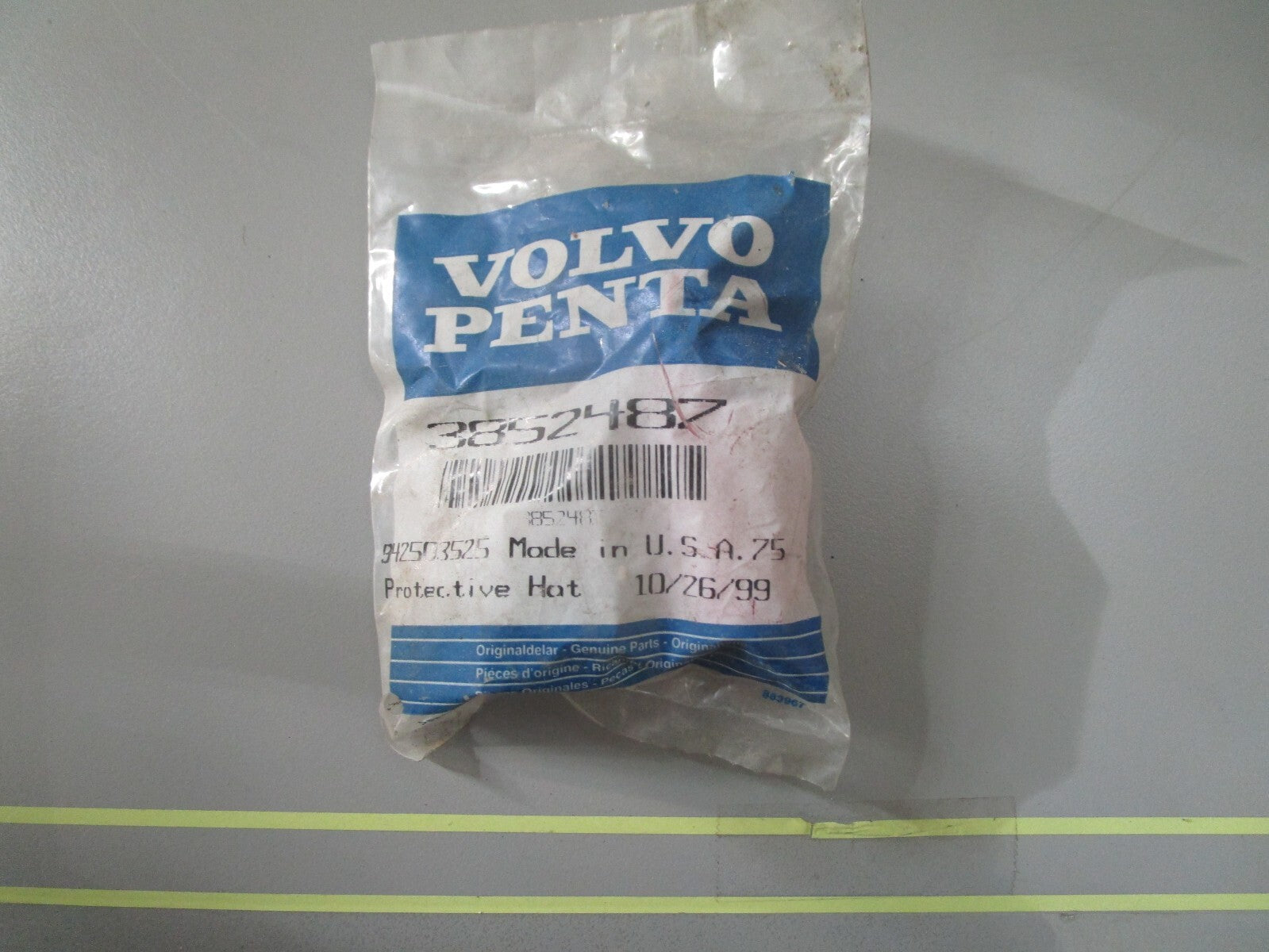 *NEW OEM* 0810 Volvo Penta Protective Cover 3852487