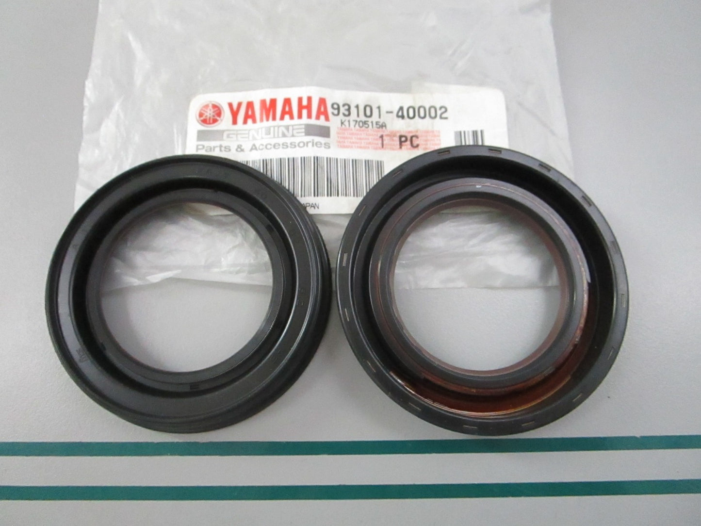 NEW OEM (LOT OF 2) 93101-40002-00 Yamaha Oil Seal 0810
