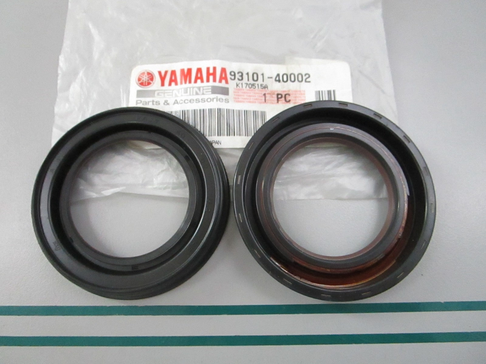 NEW OEM (LOT OF 2) 93101-40002-00 Yamaha Oil Seal 0810