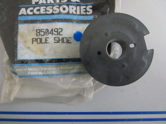 NEW OEM 850492 Mercury Quicksilver Pole Shoe 0820