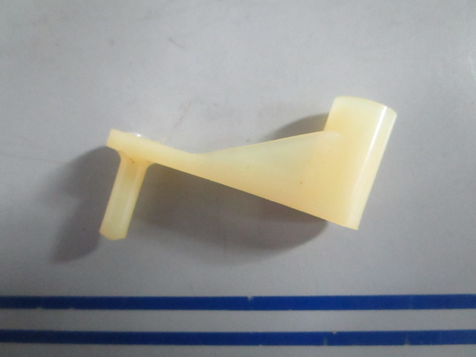 NEW OEM 310001 0310001 OMC Johnson Evinrude Cam Follower 0820