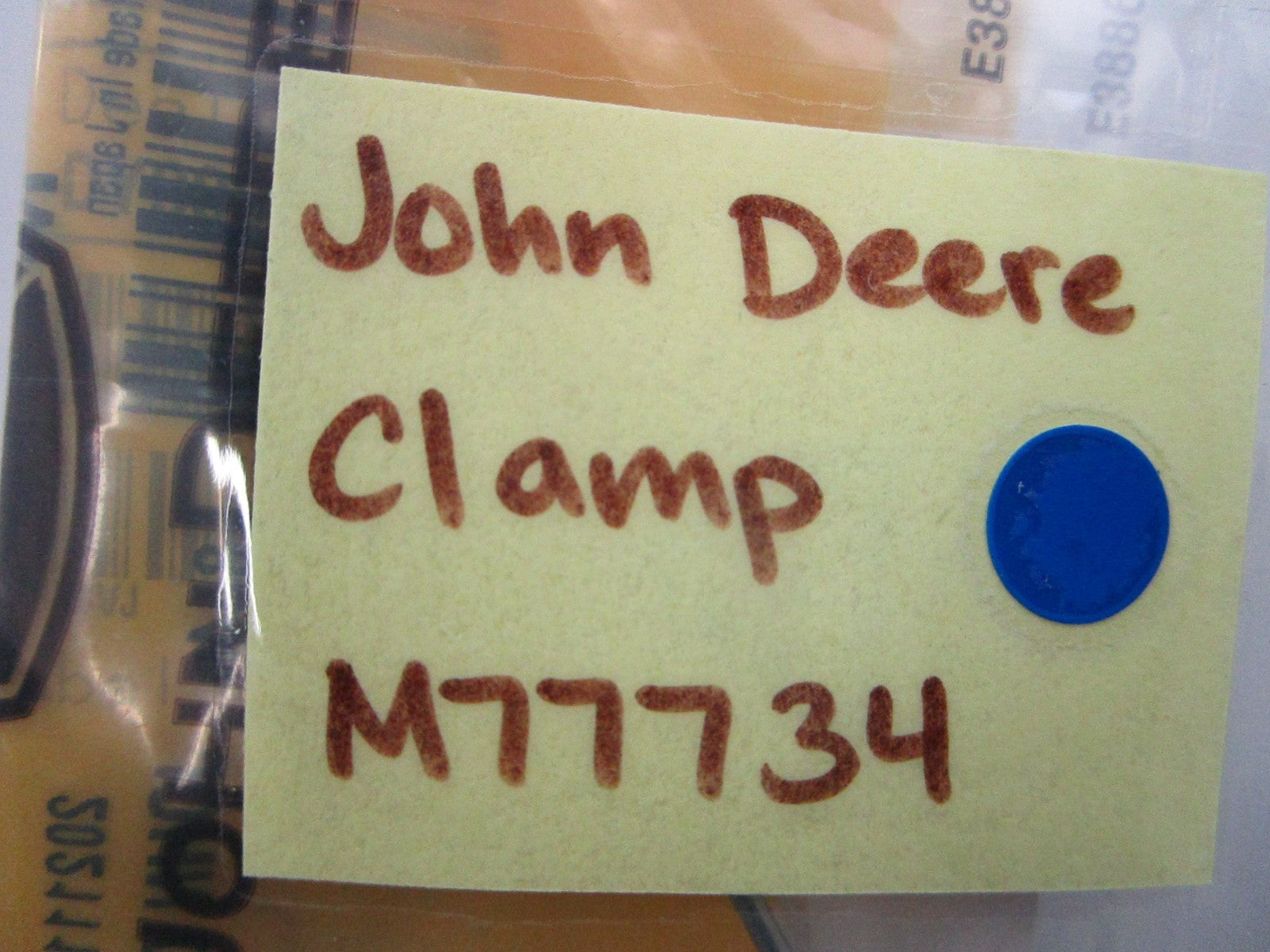 *NEW OEM* 0810 John Deere Clamp M77734