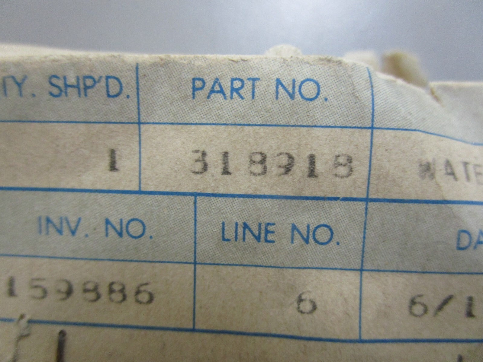 *NEW OEM* 0820 OMC Johnson Evinrude Cylinder Head Water Cover 318918 0318918