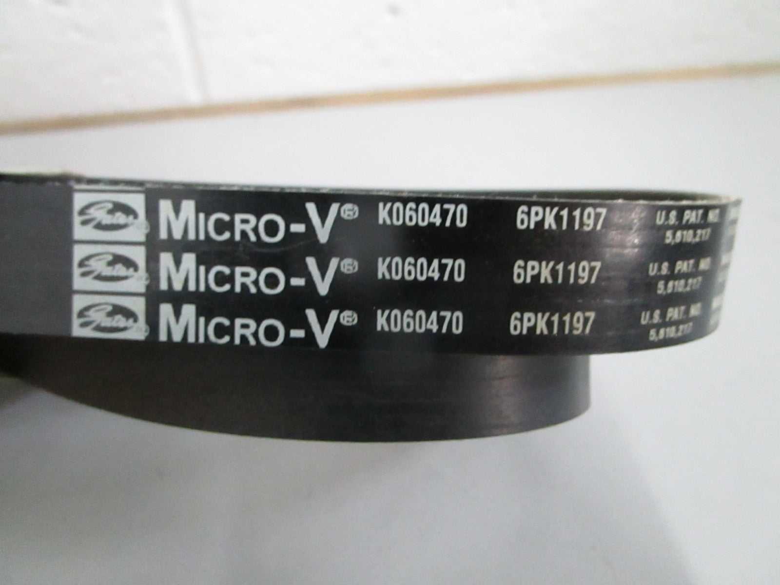 NEW K060470 Gates Micro-V AT Serpentine Belt 0820