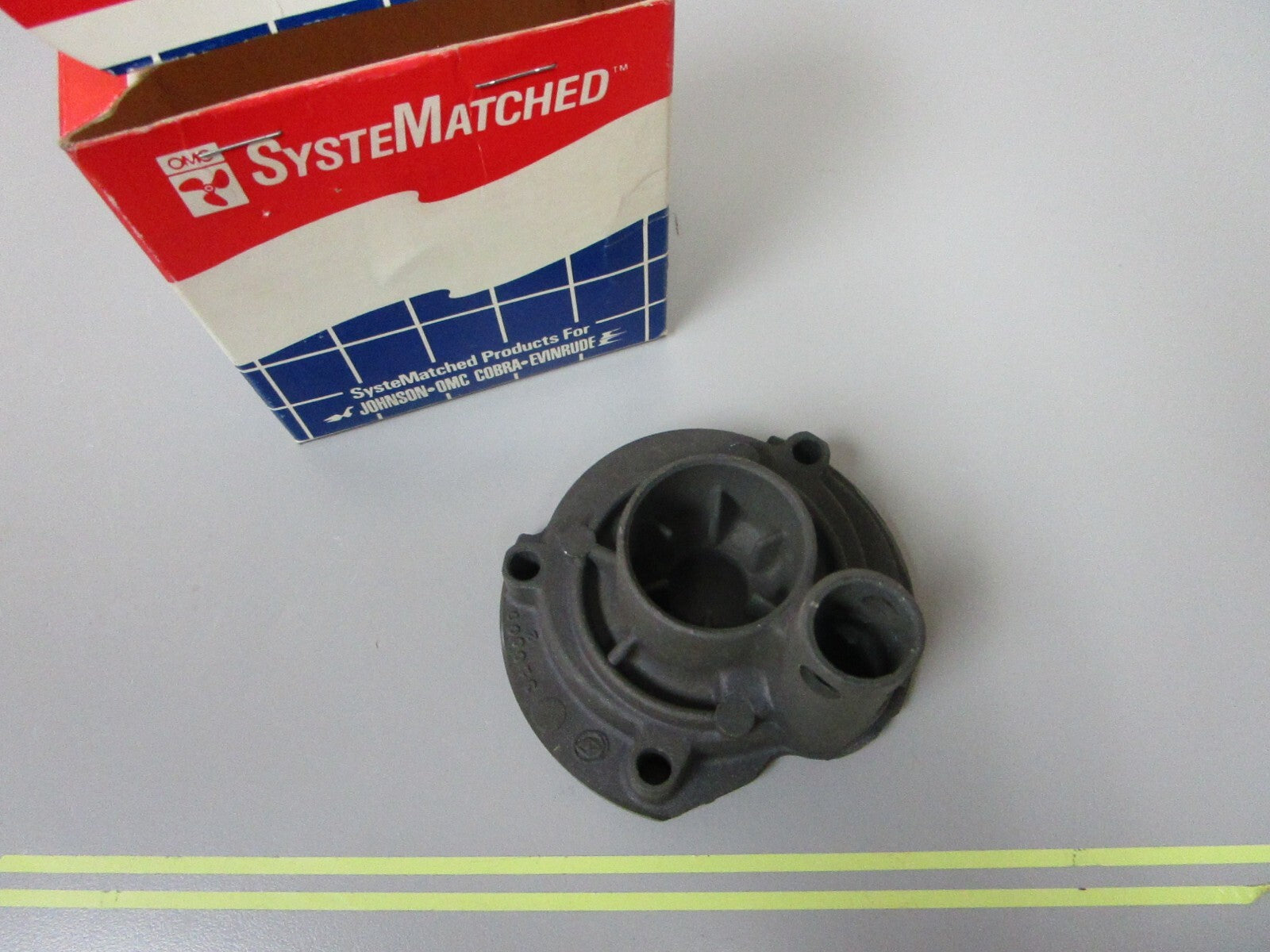 *NEW OEM* 0720 OMC Johnson Evinrude Impeller Housing 310000 0310000