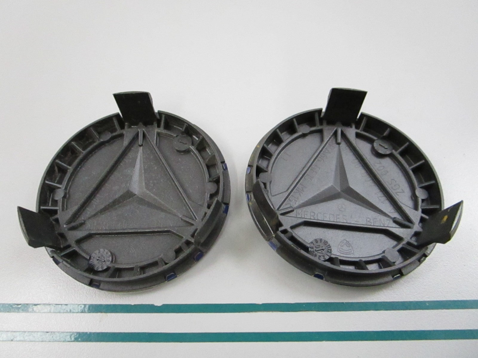 NEW OEM (LOT OF 2) 1714000025 Mercedes-Benz Wheel Center Cap 0810