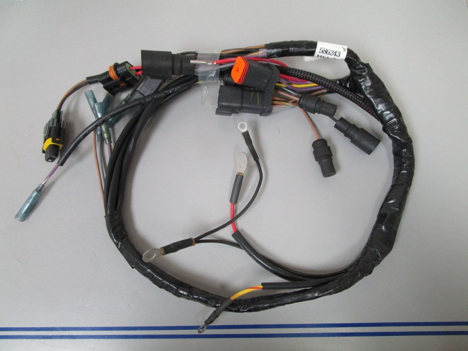*NEW OEM* 0720 OMC Johnson Evinrude 200 225 250 hp Engine Wire Harness 586243