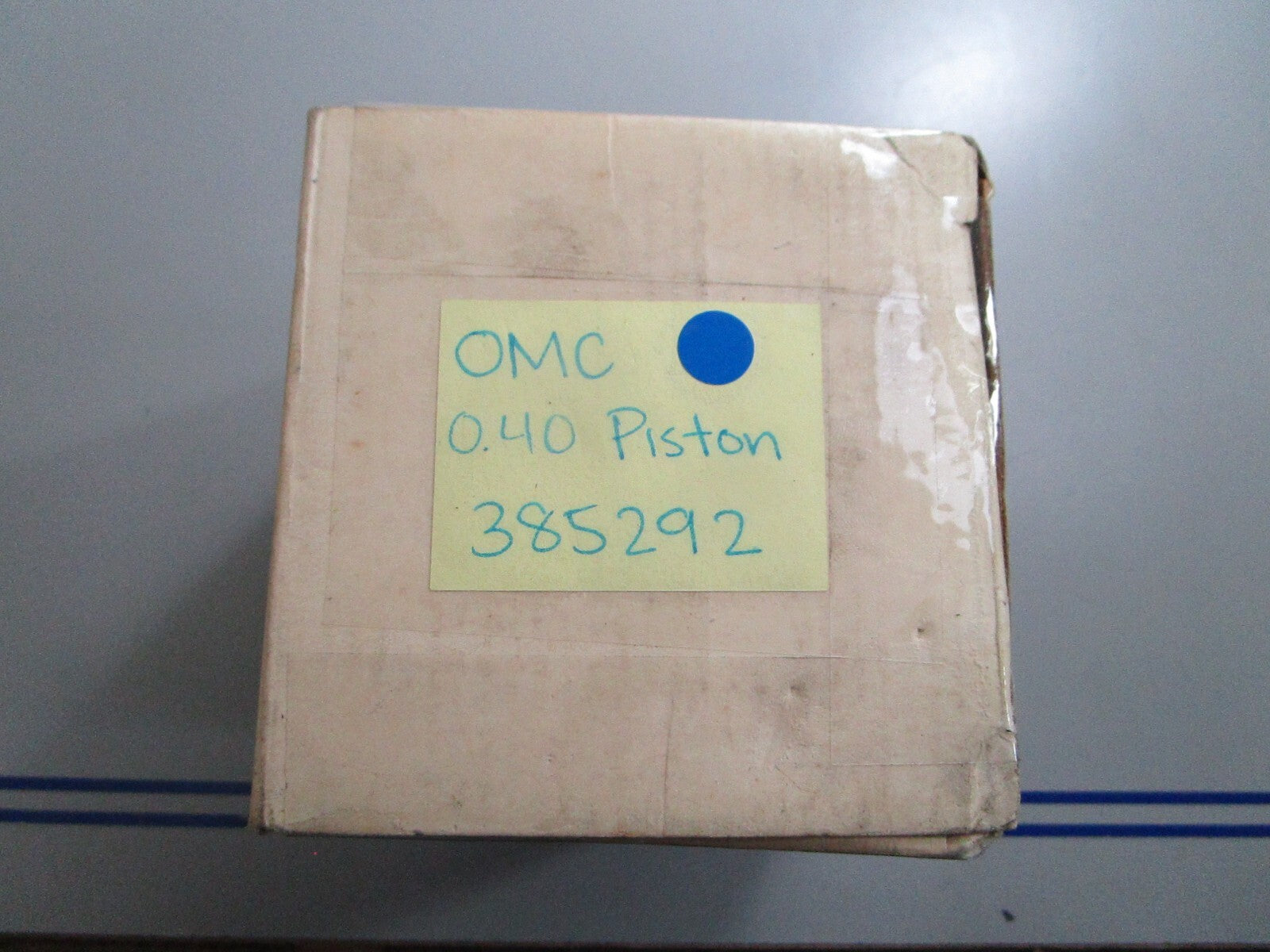 *NEW OEM* 0720 OMC Johnson Evinrude 0.40 Piston Ay 385292 0385292