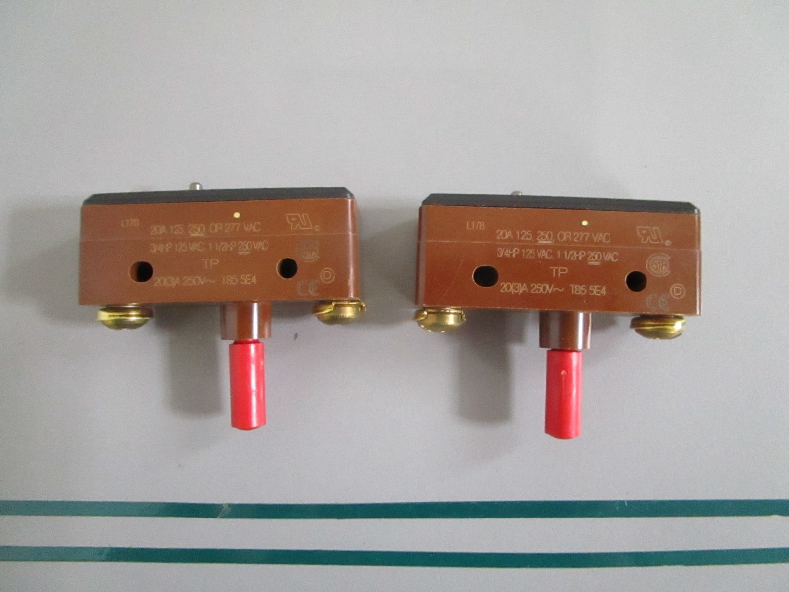 Honeywell MICRO SWITCH WA-1RX-A4 SPST-NC 20A Pin Plunger LOT OF 2 NEW OEM 0820