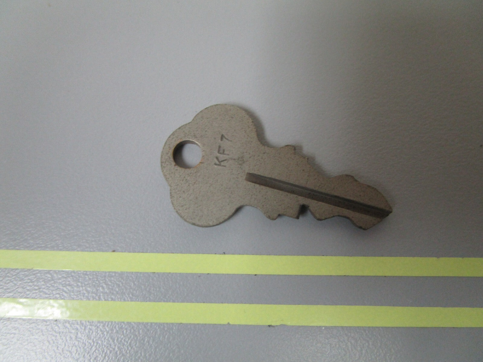 *NEW OEM* 0810 OMC Johnson Evinrude Ignition Key KF7 501522 0501522