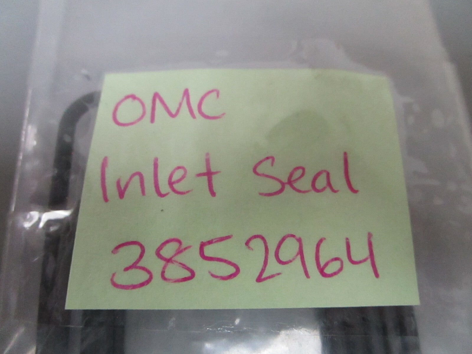 *NEW OEM* 0810 OMC Johnson Evinrude Inlet Seal 3852964