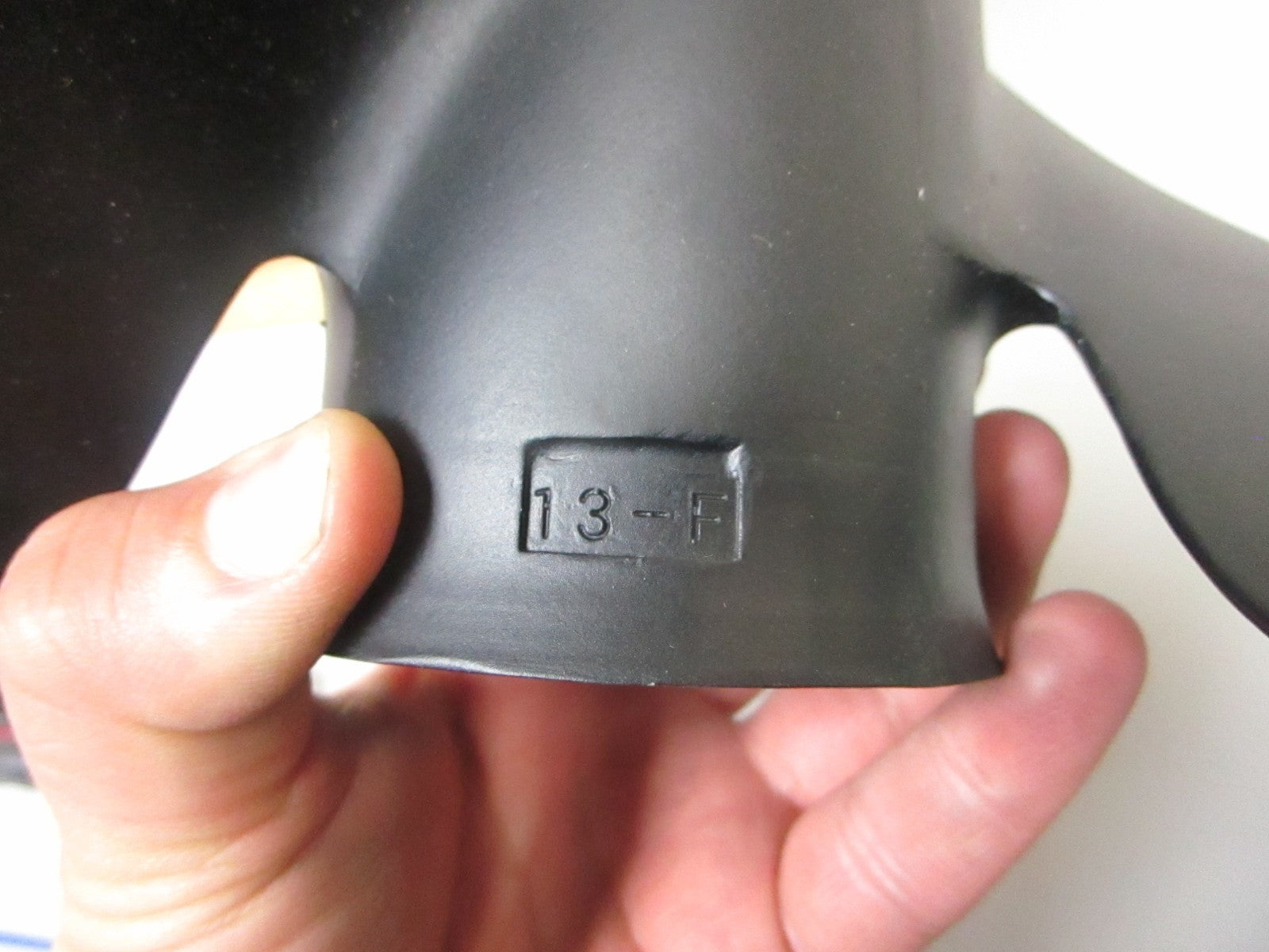 *NEW OEM* 0720 Yamaha 20 25 30 hp 9⅛ x 13 SS RH Propeller 664-45970-00-98