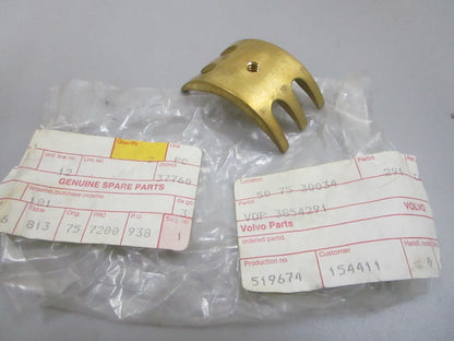 *NEW OEM* 0810 Volvo Penta Cam 3854291