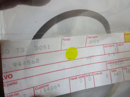 *NEW OEM* 0810 Volvo Penta Shim 944563