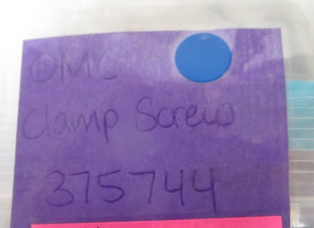*NEW OEM* 0810 OMC Johnson Evinrude Clamp Screw 375744 0375744