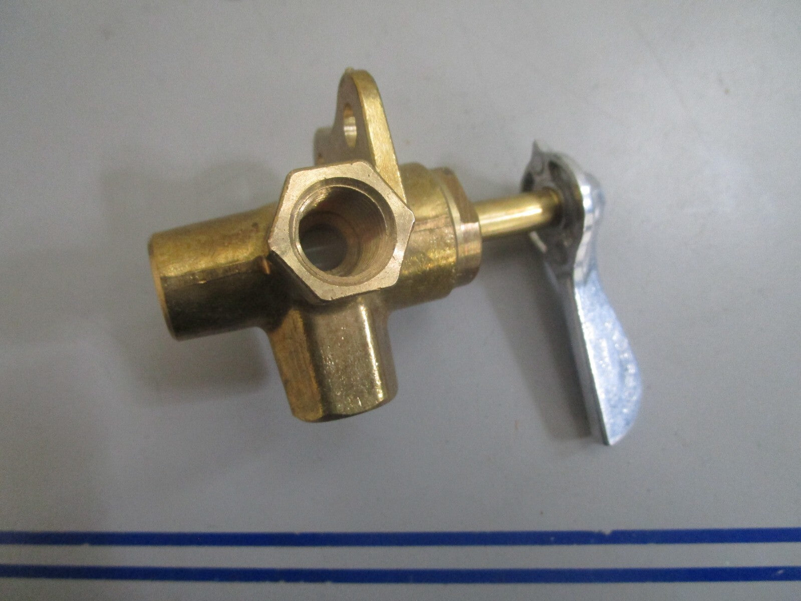 *NEW OEM* 0810 OMC Johnson Evinrude 4 Way Valve Only 171679 0171679