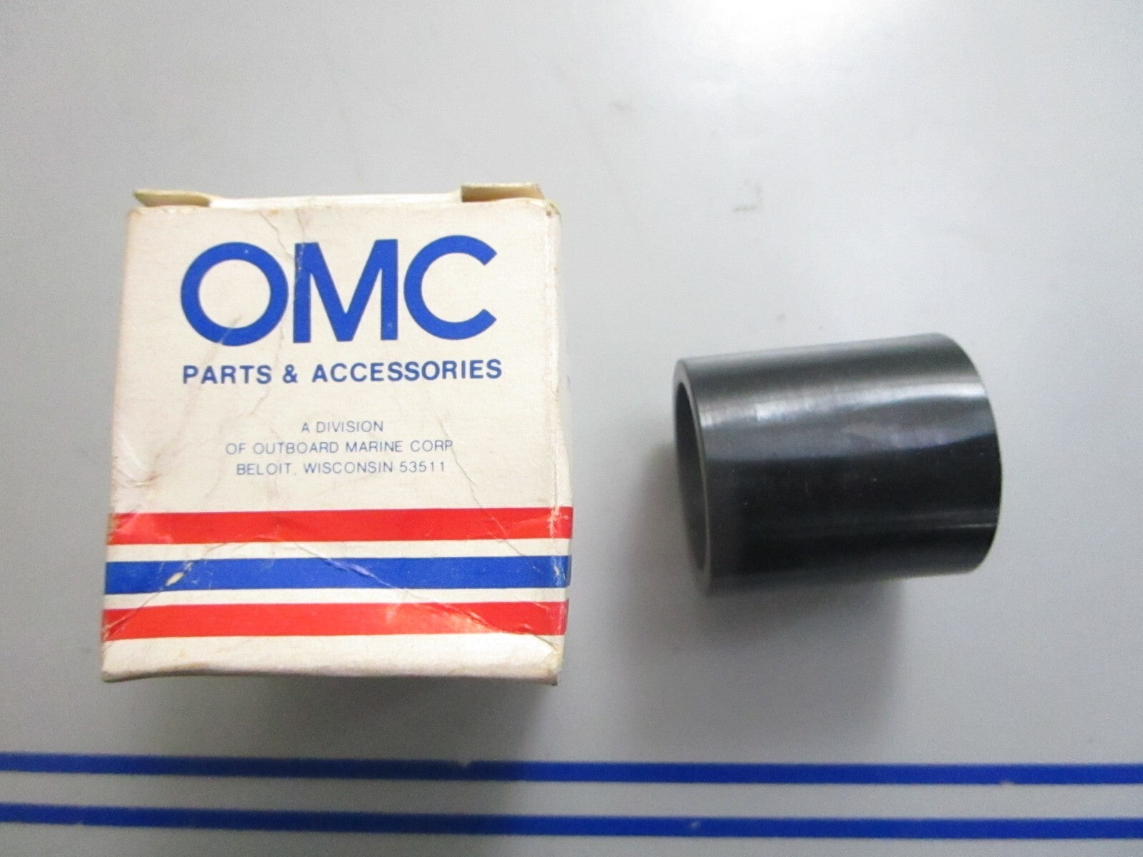 *NEW OEM* 0810 OMC Johnson Evinrude Spacer 124346 0124346