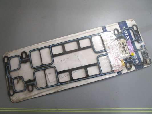 *NEW OEM* 0820 Volvo Penta Gasket Kit 3857662