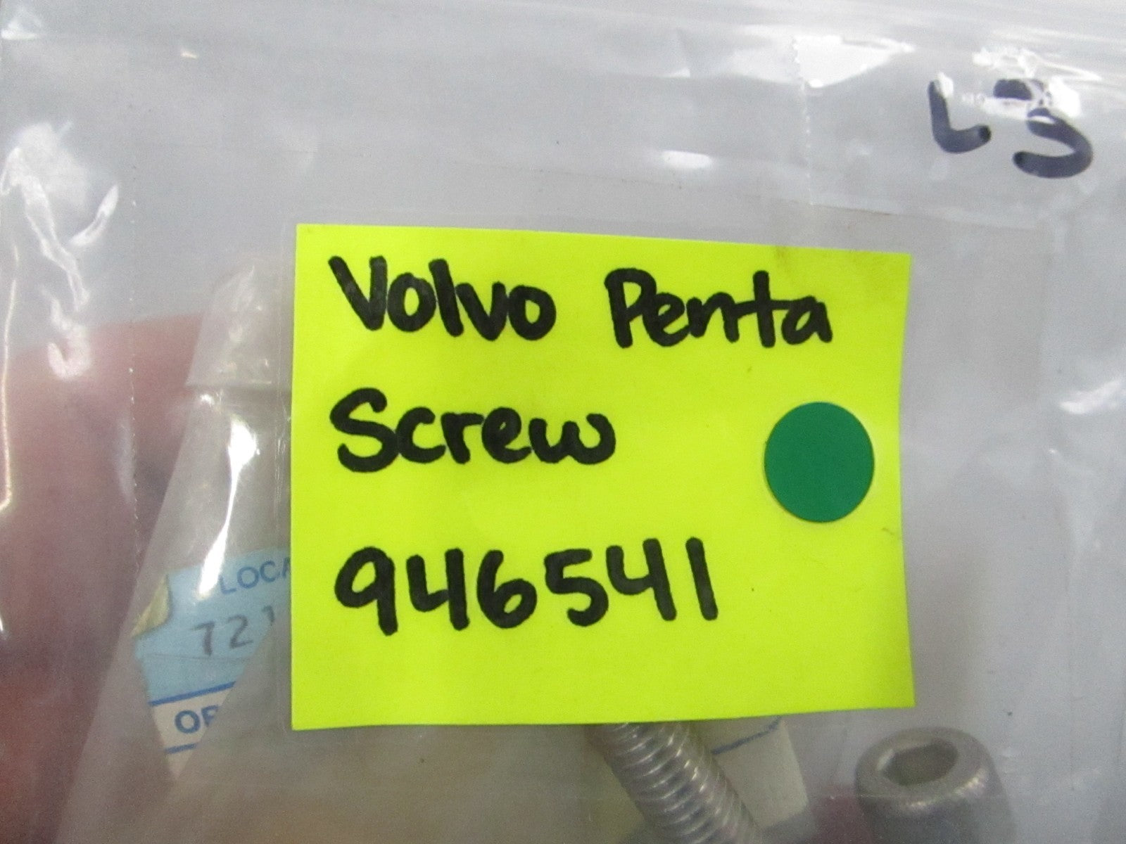 NEW OEM (LOT OF 3) 946541 Volvo Penta Screw 0810