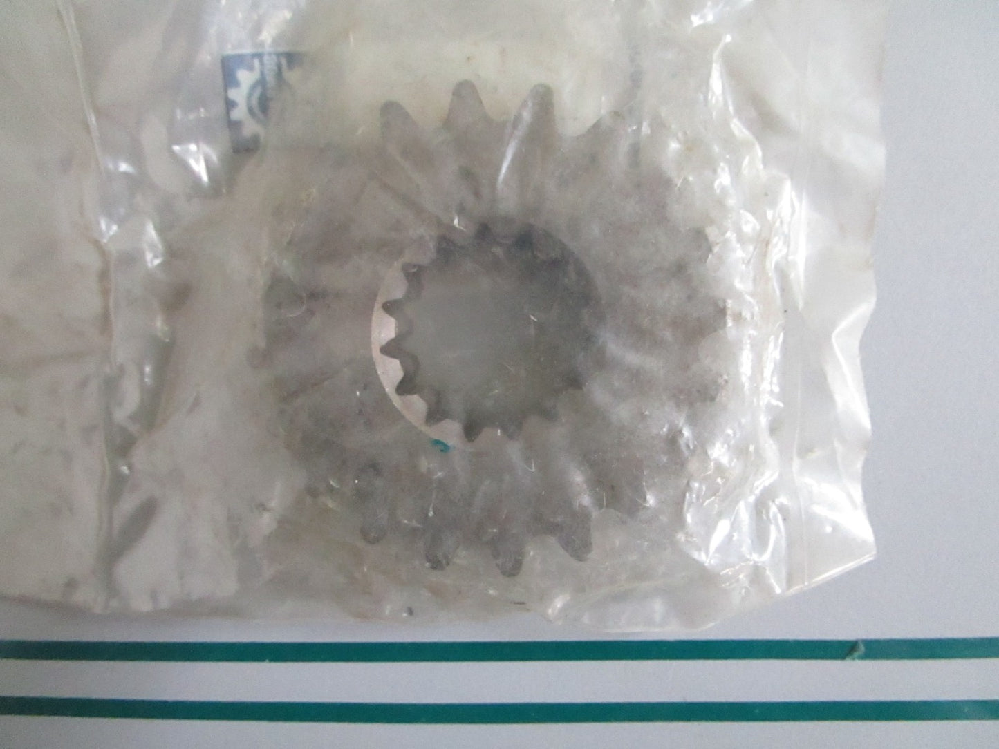 Ski-Doo BRP 504058800 Chaincase Drive Sprocket 20 Tooth NEW OEM 0820