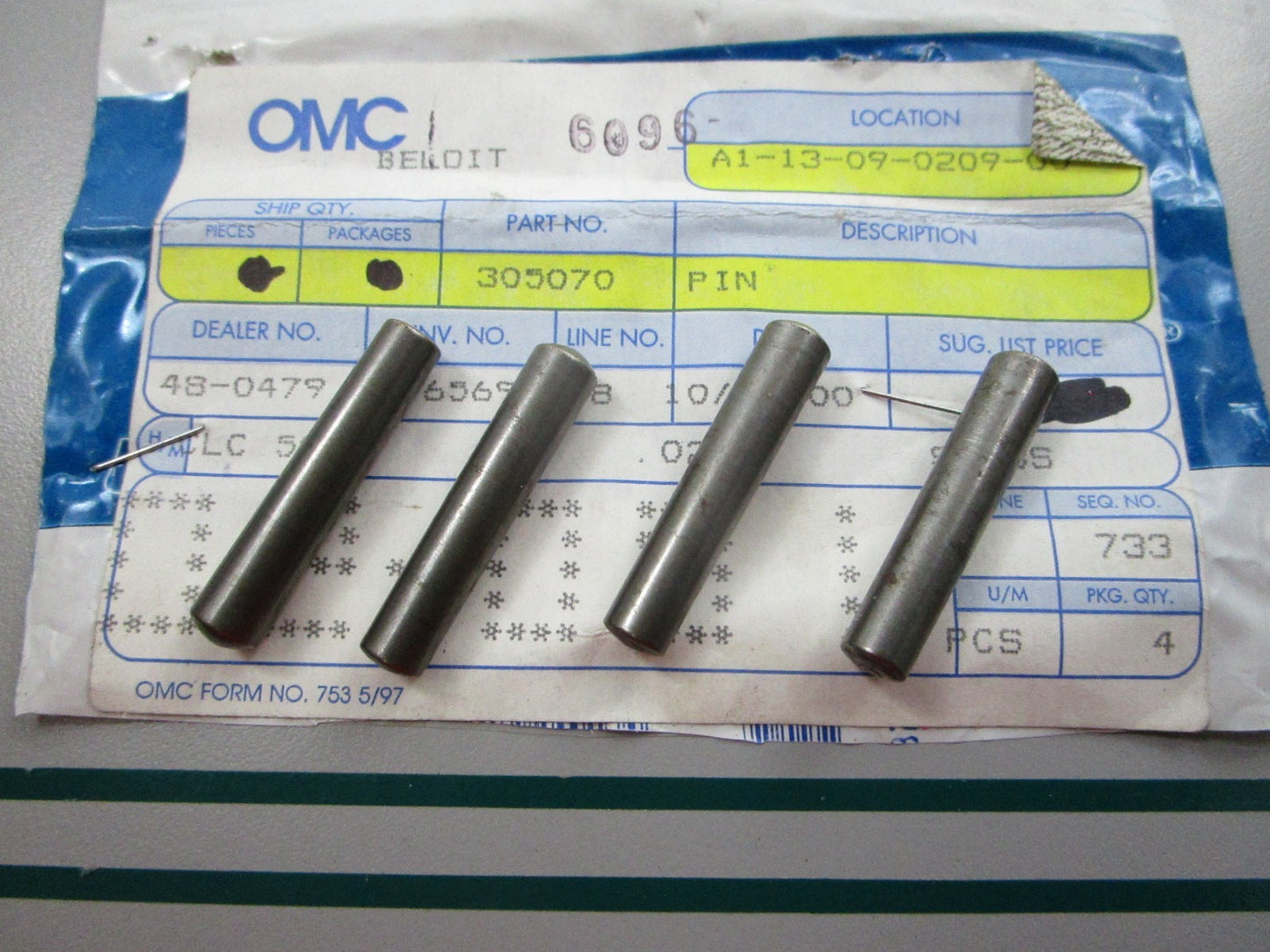 NEW OEM (LOT OF 4) 305070 0305070 OMC Johnson Evinrude Pin 0810