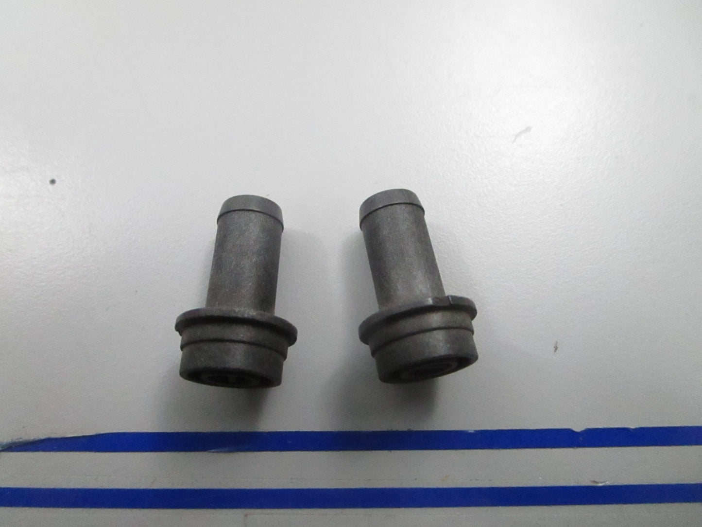 *NEW OEM* (LOT OF 2) 0810 OMC Johnson Evinrude Fuel Fitting 343852 0343852