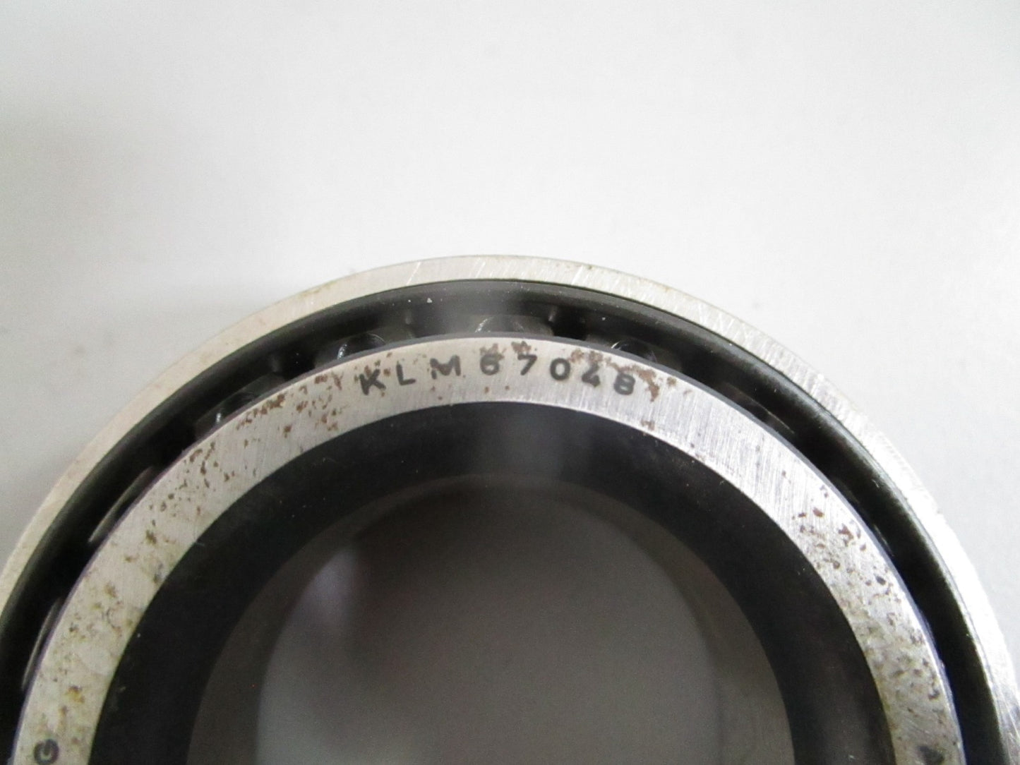 NEW OEM KLM67048 KLM67010 FAG Bearing 0820