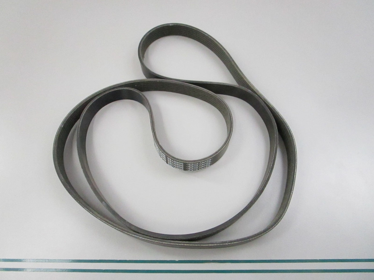 NEW 5060785 Dayco Serpentine Belt 0810