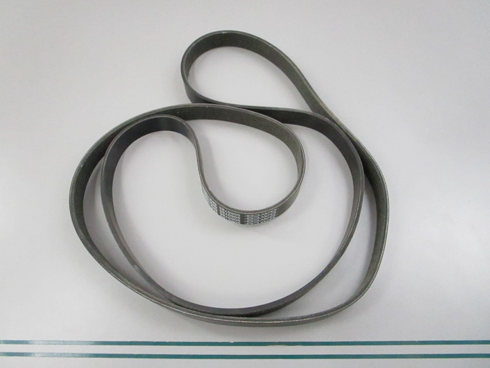 NEW 5060785 Dayco Serpentine Belt 0810