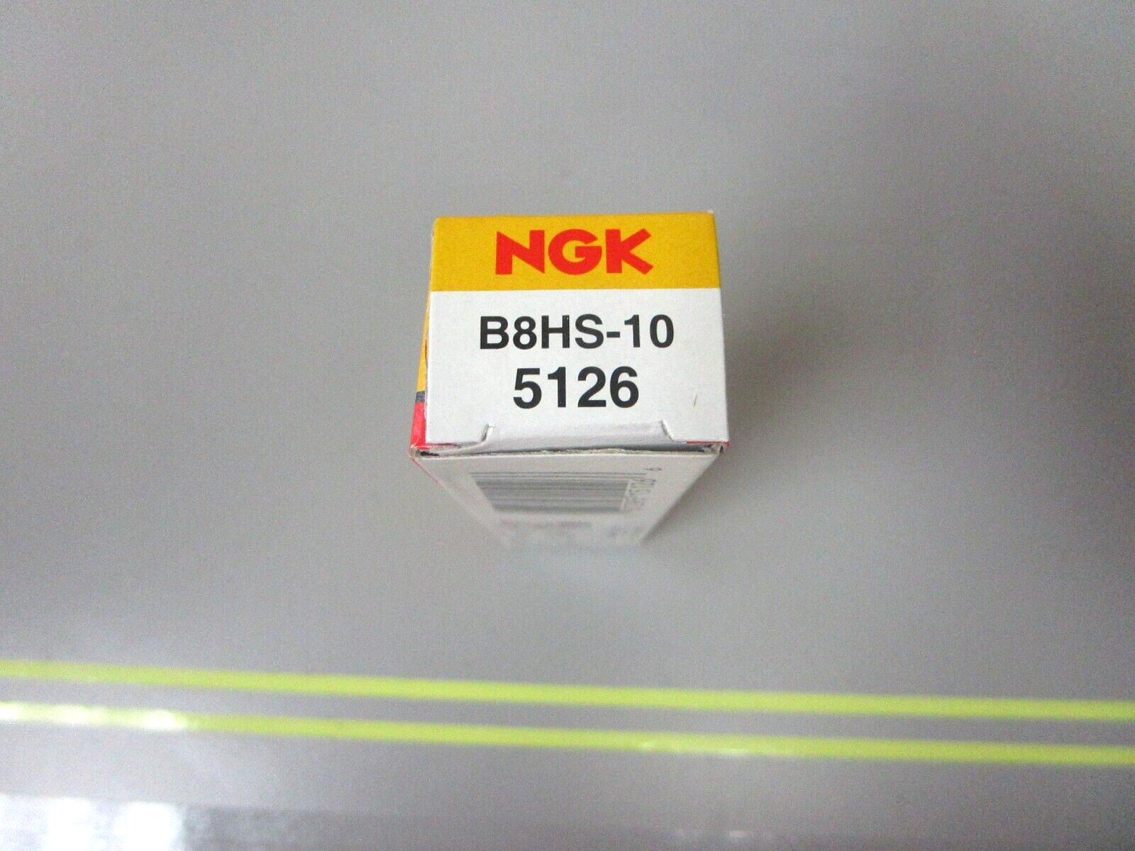 *NEW* 0750 NGK   SPARK PLUG B8HS-10