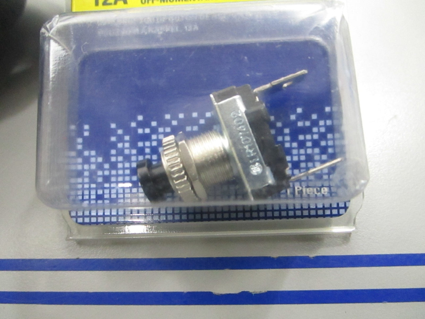 *NEW* 0810 Cole Hersee 12A Momentary Switch 9187-BP
