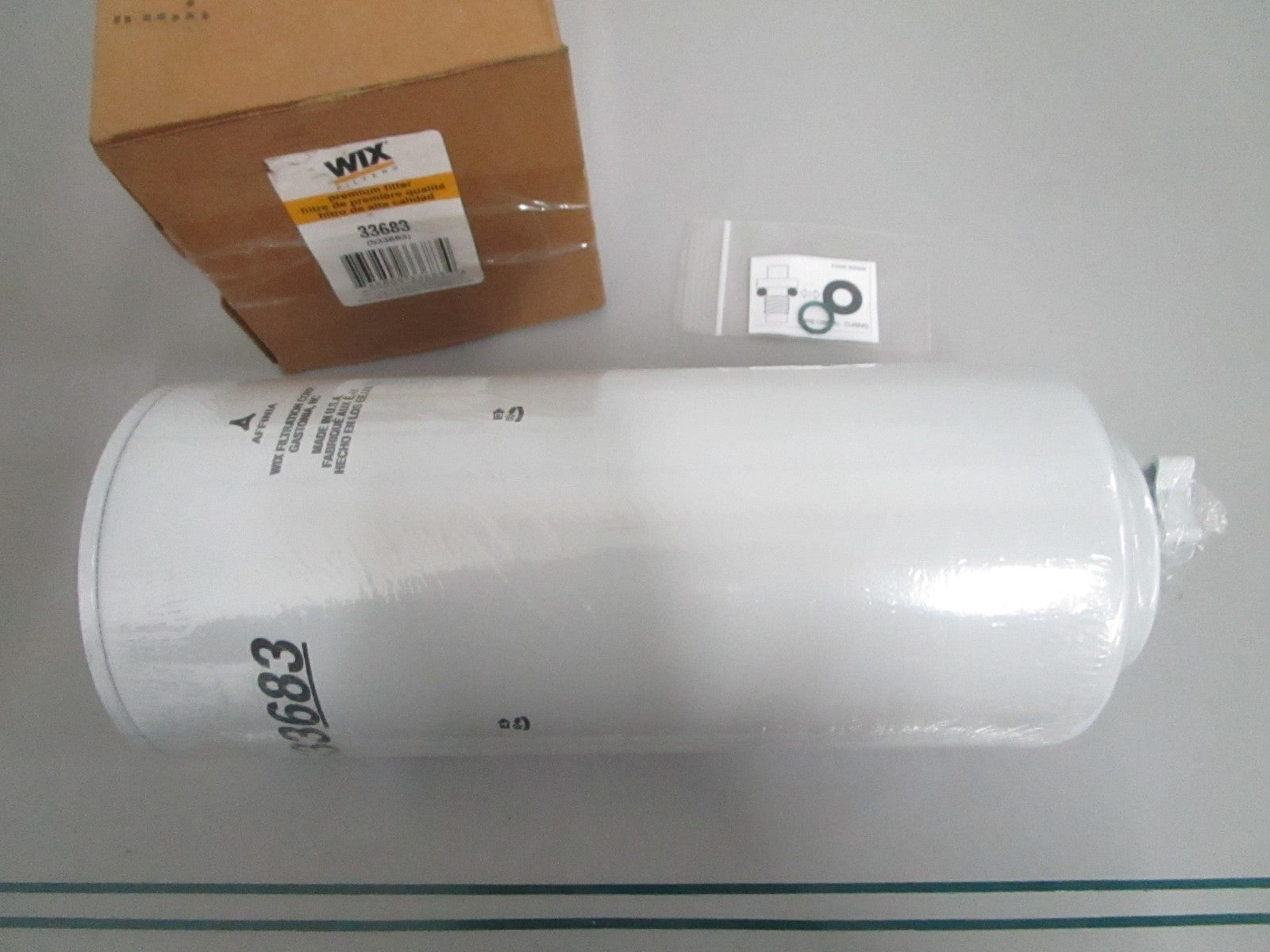 NEW OEM 33683 Wix Fuel Filter 0820