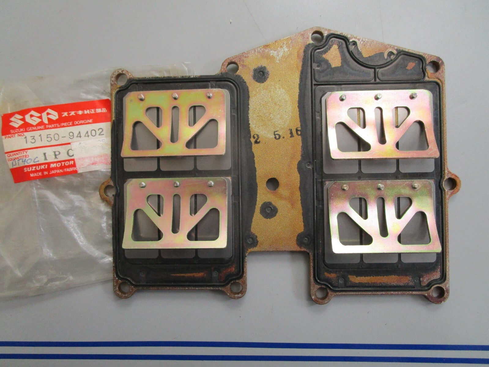 *NEW OEM* 0820 Suzuki Reed Valve Ay 13150-94402