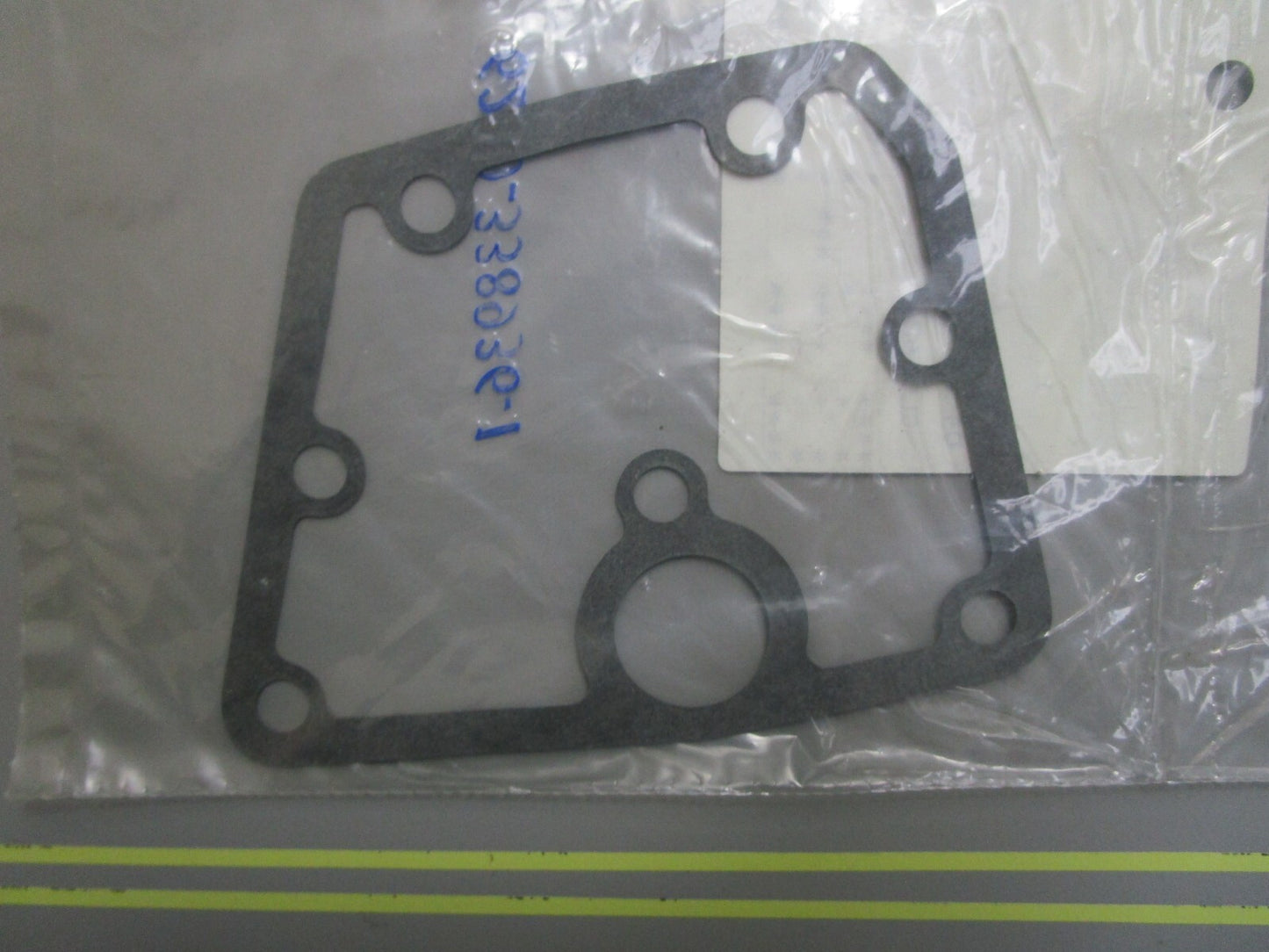 *NEW OEM* 0810 OMC Johnson Evinrude Gasket 338936 0338936
