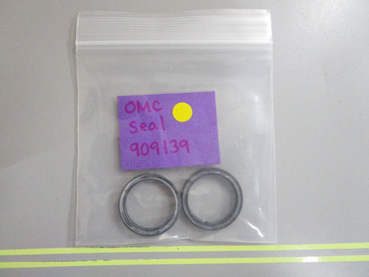 *NEW OEM* (LOT OF 2) 0810 OMC Johnson Evinrude Seal 909139 0909139