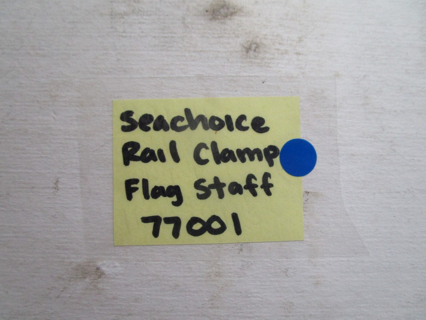 *NEW* 0810 Seachoice Rail Clamp Flag Staff 77001