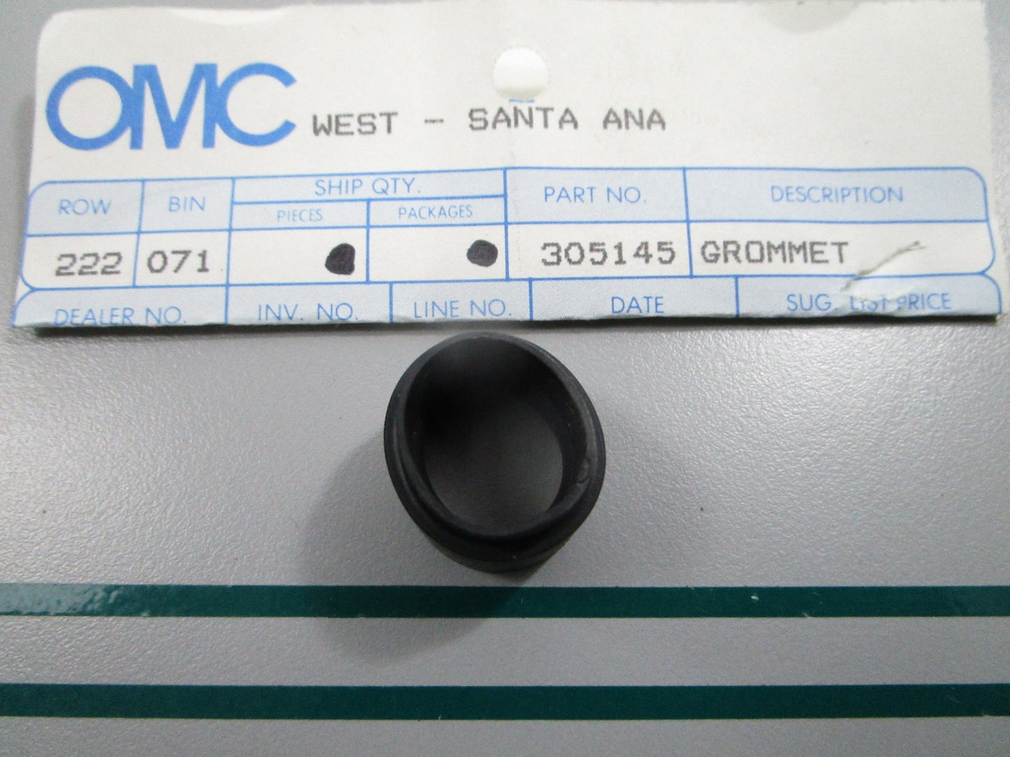 NEW OEM 305145 0305145 OMC Johnson Evinrude Grommet 0810