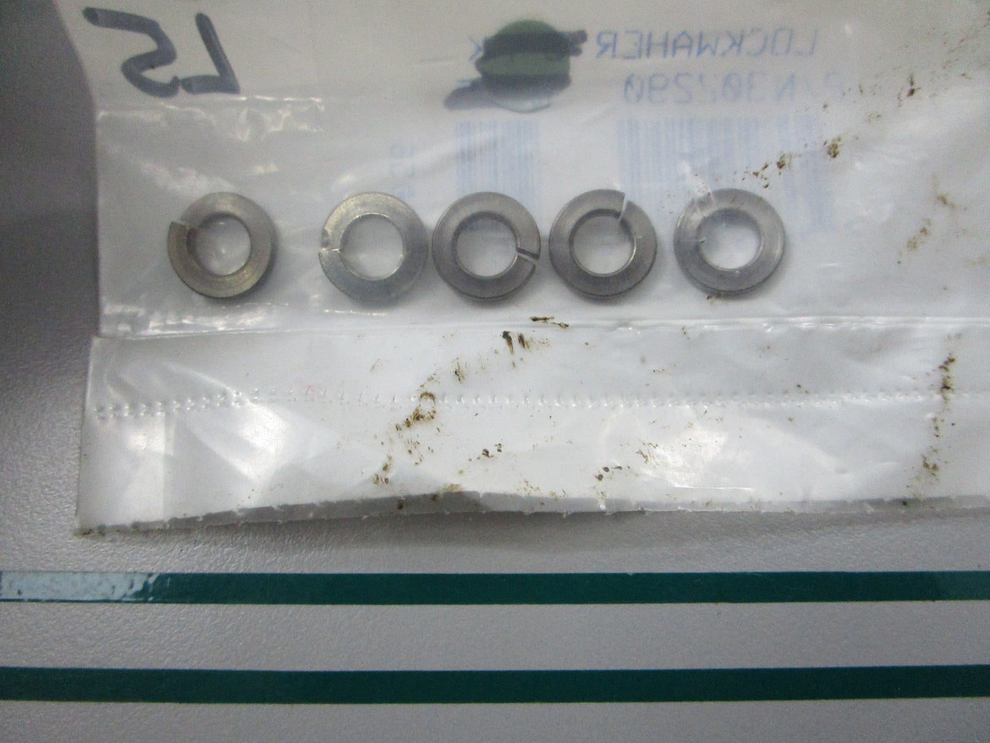 NEW OEM (LOT OF 5) 302290 0302290 OMC Johnson Evinrude Lockwasher 0810