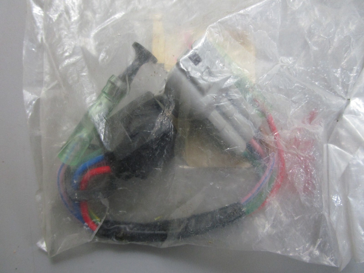 *NEW OEM* 0810 Suzuki Wire Adapter 36661-94600